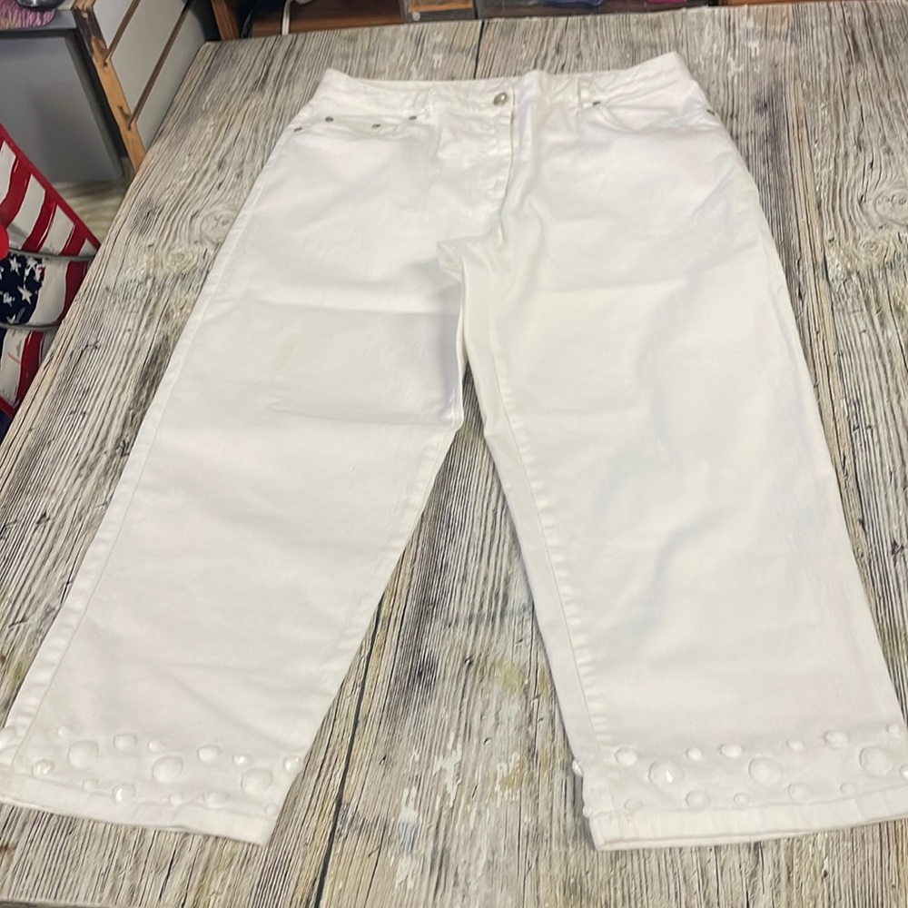 Ruby Rd White Cropped Jeans, Size 10 - image 1